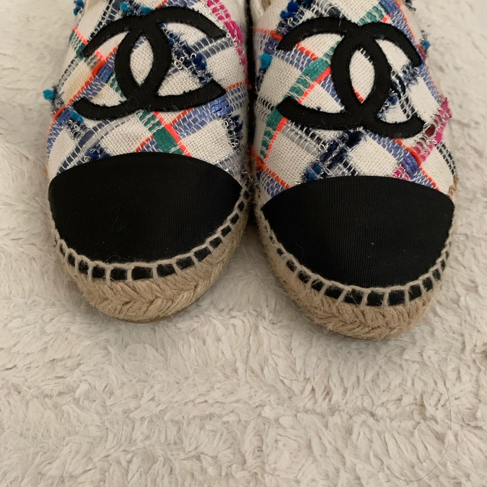 CHANEL SHOES 💵💸 NO BOX OR RECEIPT 100 AUTHETIC.